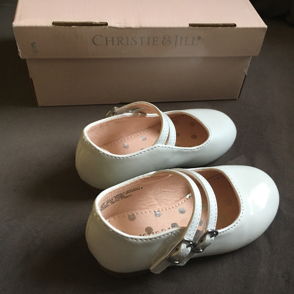 Dress shoes for toddler girl